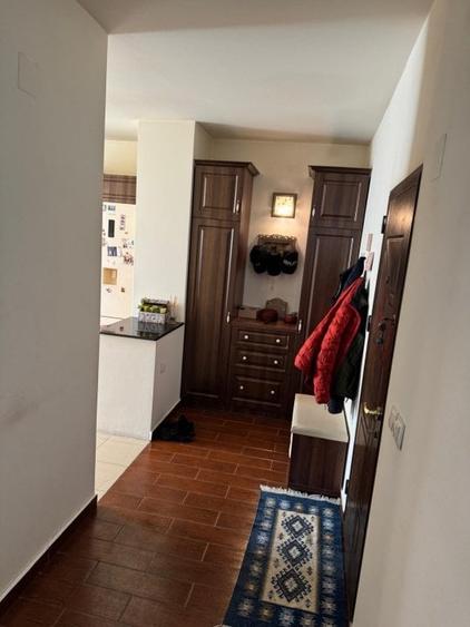 Apartament cu 2 camere decomandat, mobilat în Siret