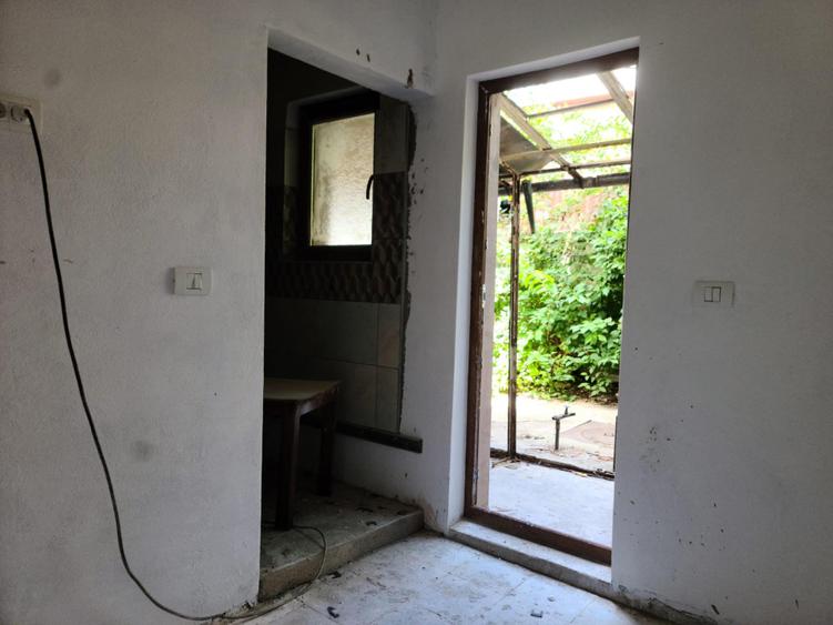 Apartament cu 2 camere semidecomandat în Unirii
