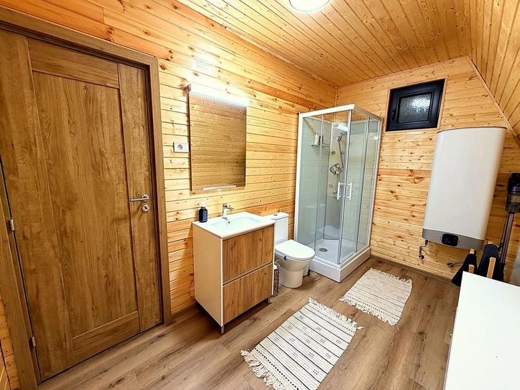 Casă cu 3 camere în Central