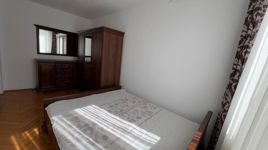 Apartament cu 2 camere semidecomandat, mobilat în Girocului