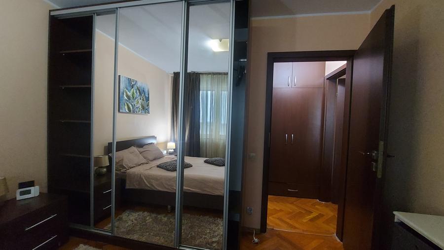 Apartament cu 2 camere semidecomandat în P-ța Unirii