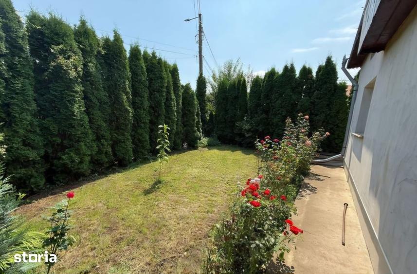 Casă cu 4 camere cu Teren 1000 Mp în Central