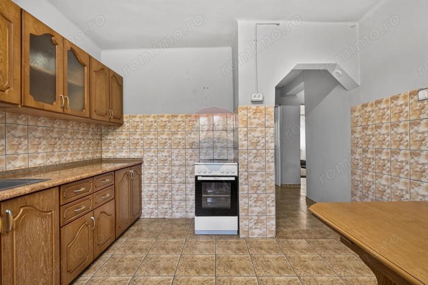 Apartament cu 2 camere decomandat în Zimandcuz