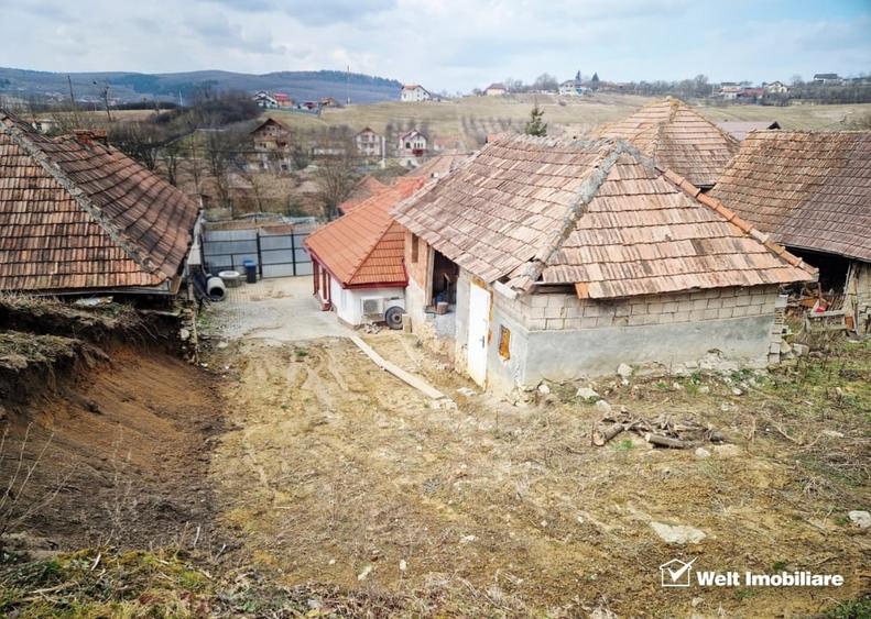 Casă individuală cu 2 camere cu Teren 1000 Mp în Vâlcele