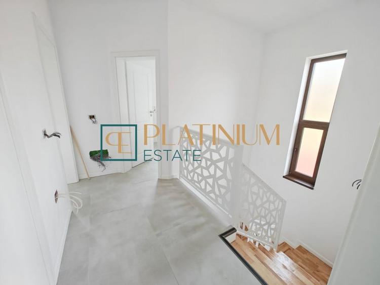 Duplex cu 4 camere cu Teren 300 Mp în Utvin