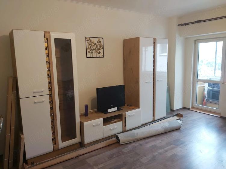 Garsonieră decomandată în Vitan