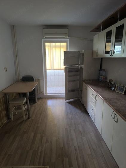Apartament cu 2 camere decomandat în Sud