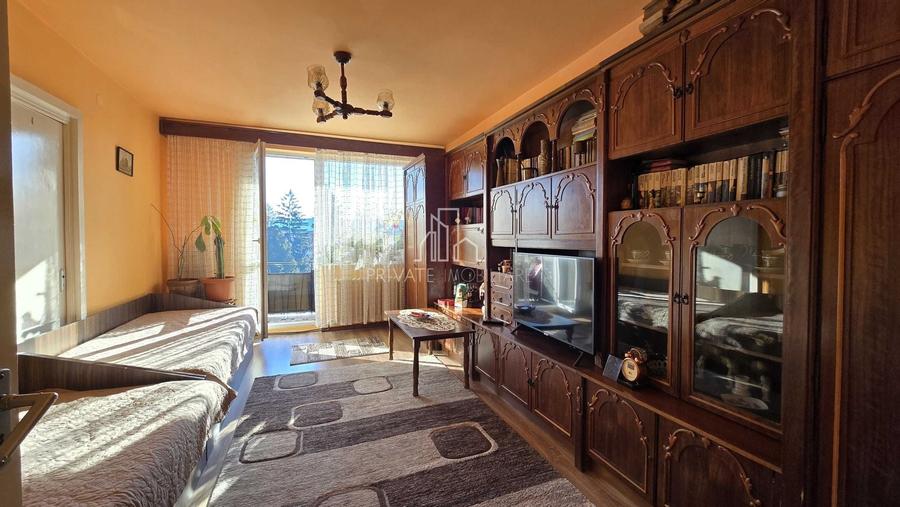 Apartament cu 2 camere decomandat în Aleea Carpați