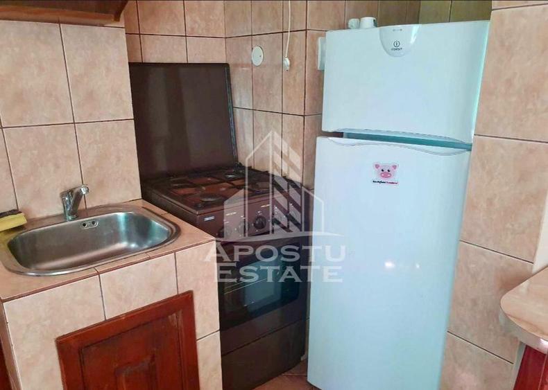 Apartament 3 camere, centrala proprie, zona Torontalului - 5