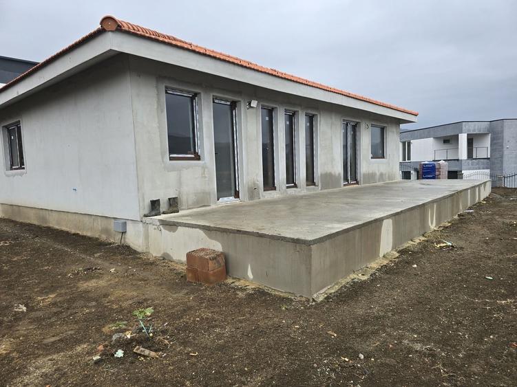 Casa 4 camere,2 băi,127 mp, 618mp teren,  0% comision - 1