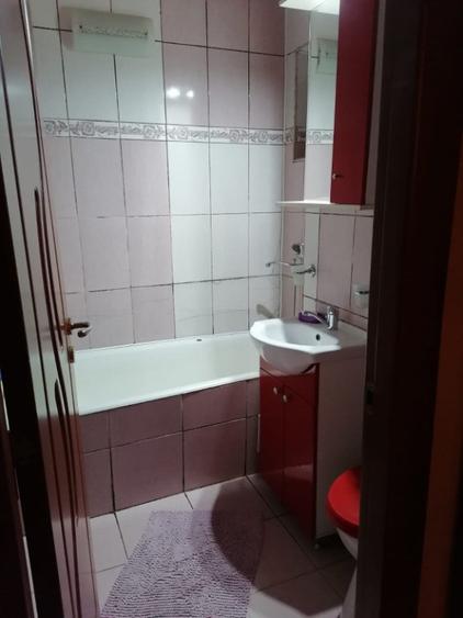 Apartament cu 2 camere decomandat în Traian