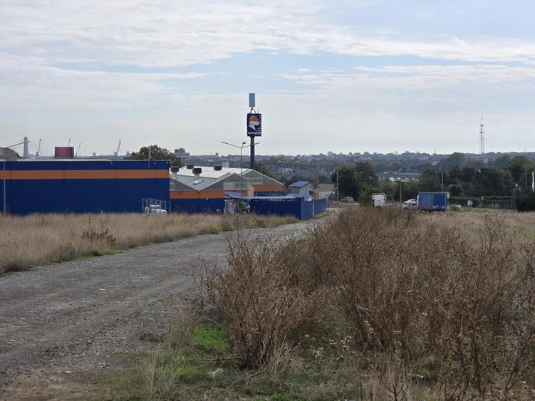 Teren de vanzare in Agigea intre Dedeman si Selgros - 3