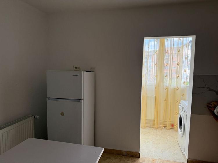 Inchiriez apartament nasaud - 2