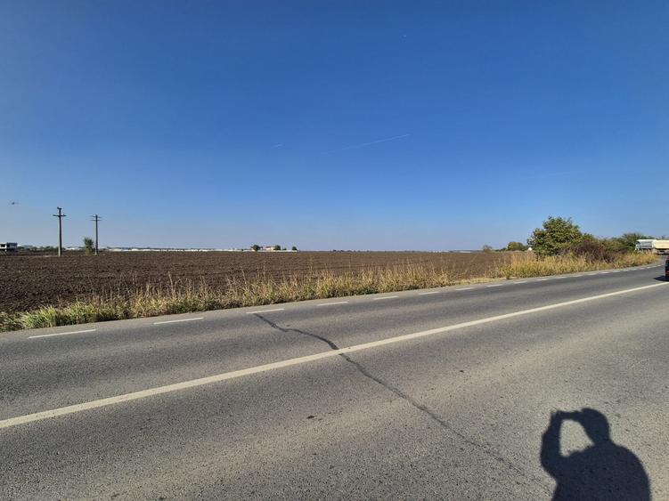 Teren Construcții intravilan de 9988 mp, în Tunari