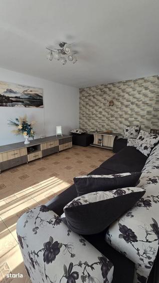 Casă cu 3 camere decomandat cu Teren 627 Mp în Limanu