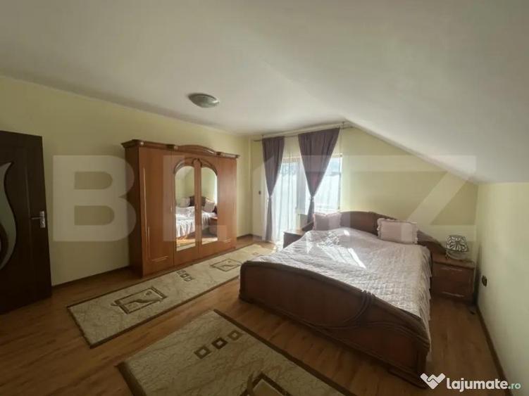 Casa spa?ioasa cu etaj, teren generos ?i livada, Zona P - 12