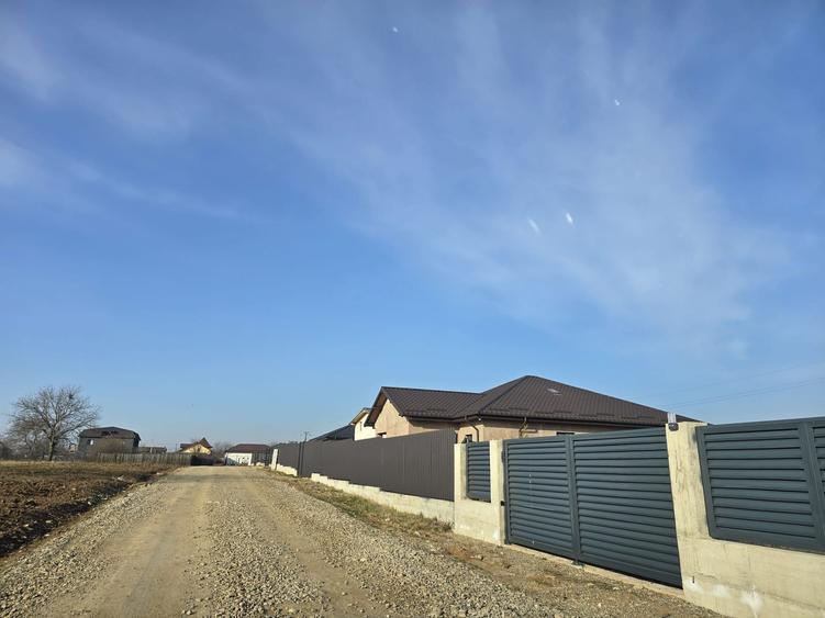 Teren intravilan 1060 m2 - 3