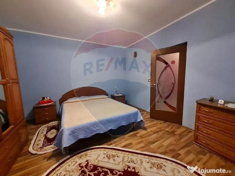 Casa cu 6 camere de vanzare in zona de munte - 6