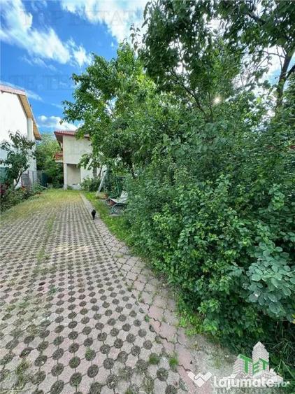 Casă cu 10 camere cu Teren 807 Mp în Băneasa