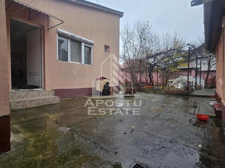 Casa 4 camere doua corpuri in Micalaca - 9