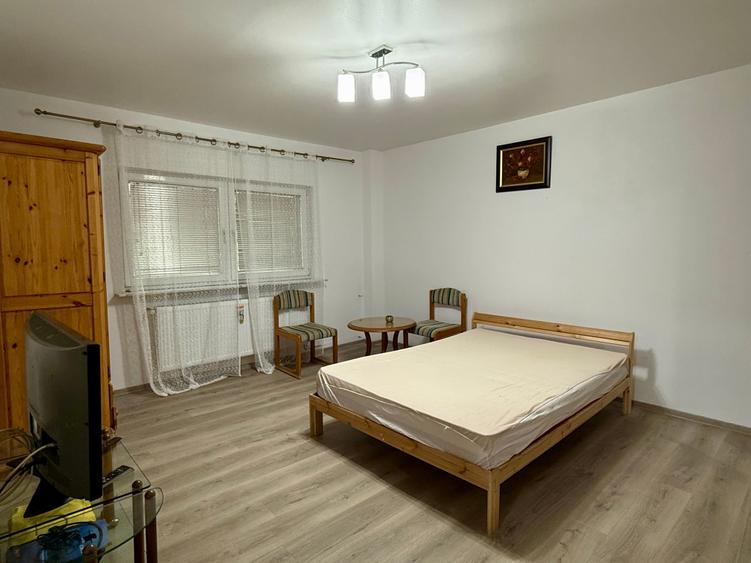 Vitan, Mall Vitan, Foișorului - 1