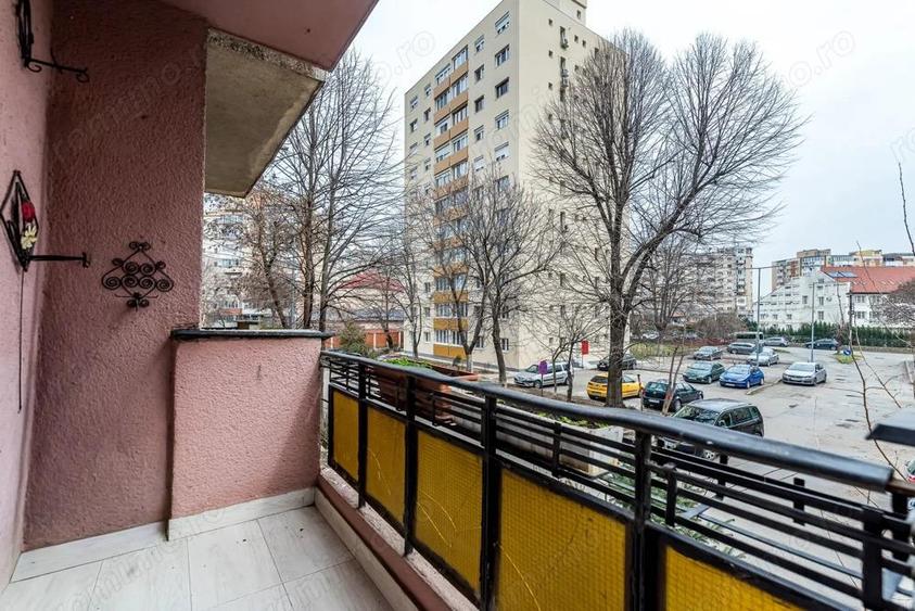 Rezervat Apartament cu 3 camere decomandate la cheie, etaj 1 - 3