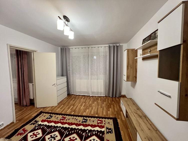 Inchiriez Apartament 2 camere - 7