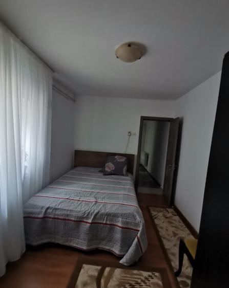Casa 3 camere de vanzare, situata in zona Stadion-Constanta - 1