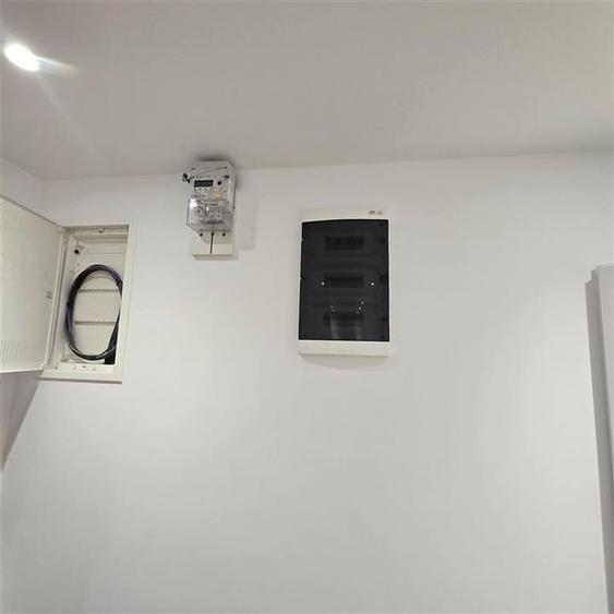 Alexandru cel Bun - 3 camere decomandat - etaj intermediar - bloc dupa 1980 - 11