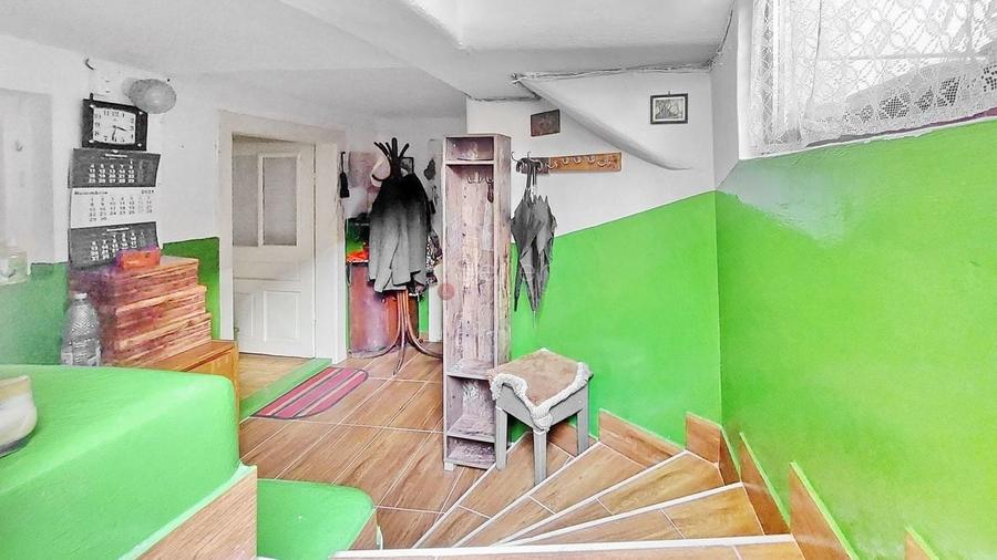 Apartament situat in vila - 12