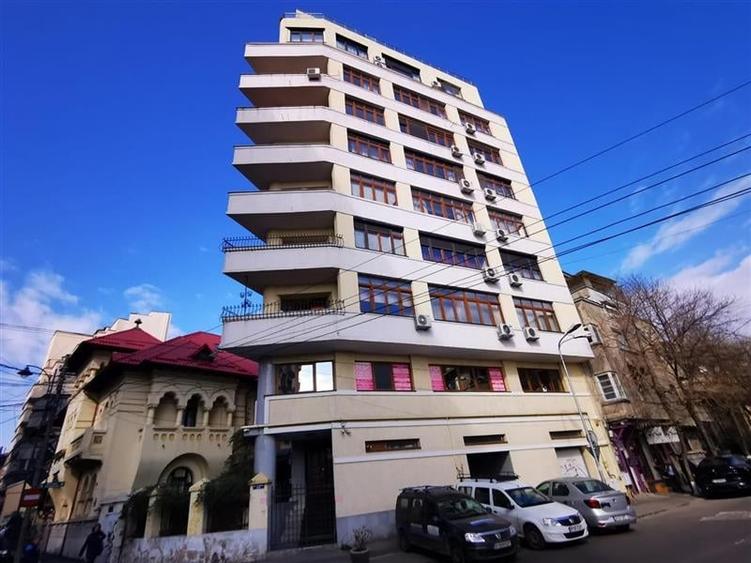 Inchiriere apartament si terasa, in strada Toamnei - 1