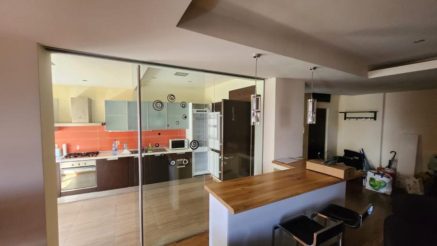 Apartament cu 3 camere decomandat în Iancu Nicolae