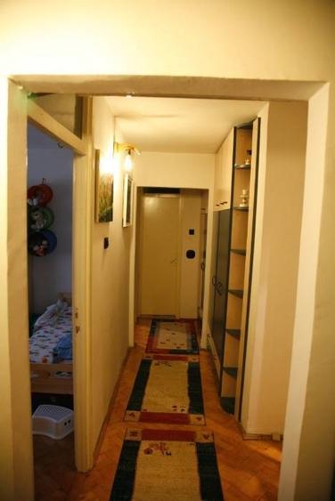 Apartament cu 4 camere decomandate, confort I, 82mp, etaj 2 in bloc cu 4 etaje, finisat, mobilat si - 5