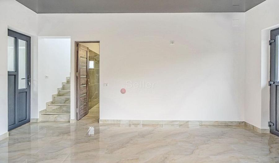 Zona Linistita Structura Generoasa - 30