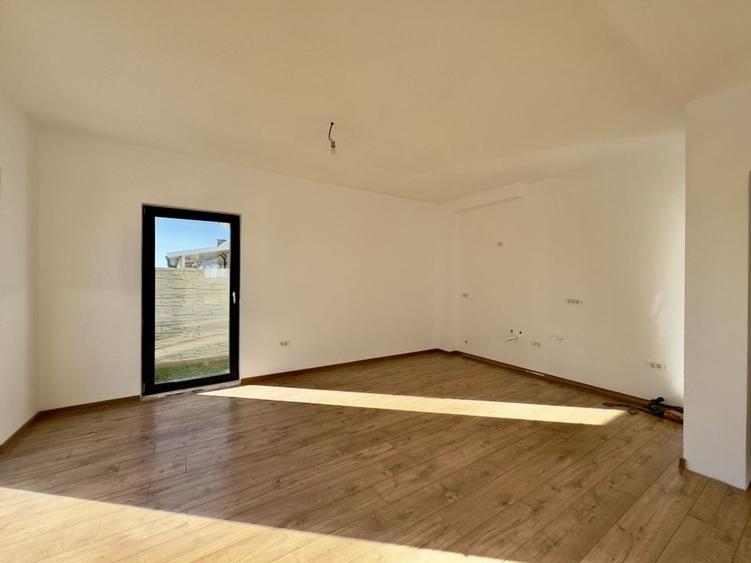 Duplex despartit prin camera Tehnica, Mosnita Noua-Valery - 4