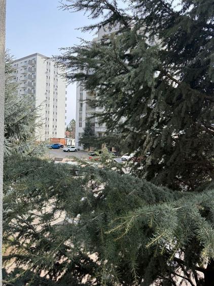 Inchiriez apartament sector 6 - 1