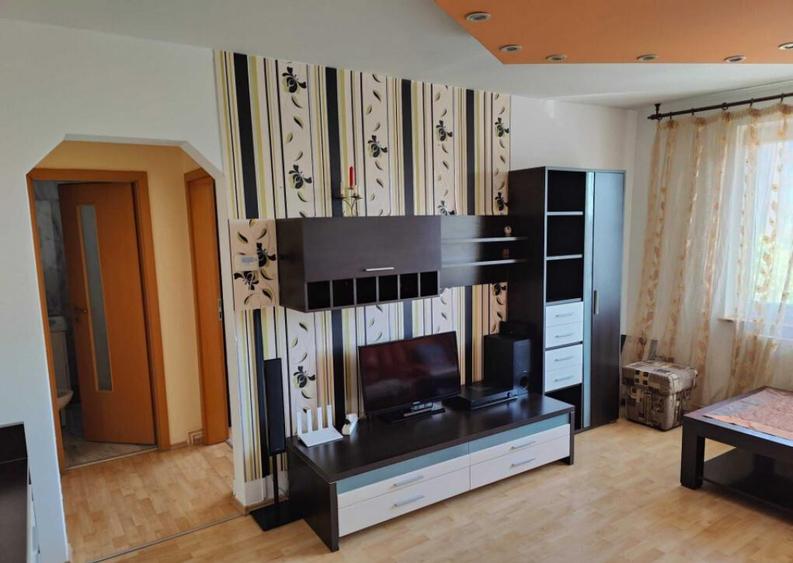 Apartament de inchiriat 3 camere -Astra - 4