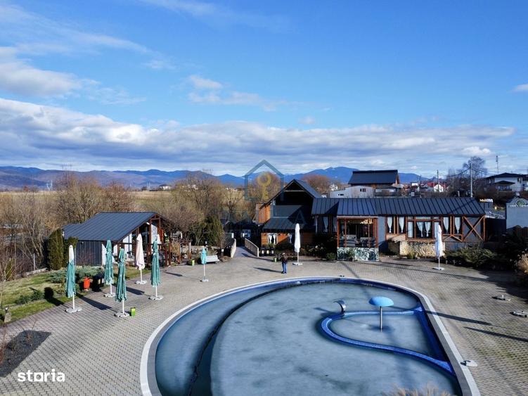 Proprietate unica de vanzare piscina, restaurant, terasa - 1