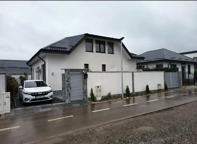 Vila deosebita Buftea, 5 camere, teren 360 mp - 1