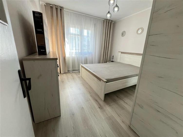 Inchiriere Apartament cu 3 camere Podu Ros - 9