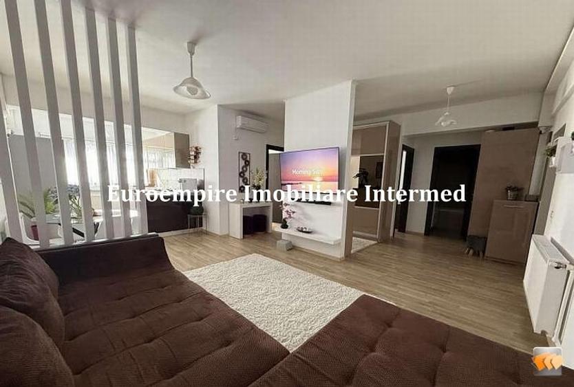 Apartament cu 3 camere decomandat, zona KM 4-5 - 13