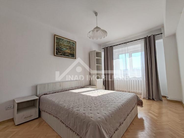 Apartament cu 3 camere, 80 mp, 2 bai, zona Centrala (Piata Cipariu) - 1