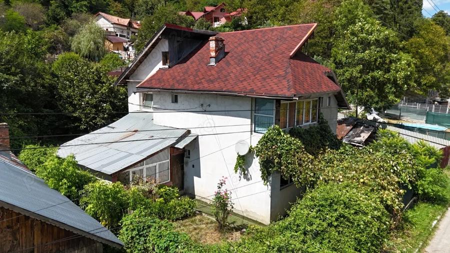 Casa de vanzare zona centrala langa magazinul Penny Brezoi - 7