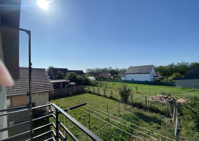 Casa individuala mobilata elegant, 4 camere, 2 bai, gra - 14