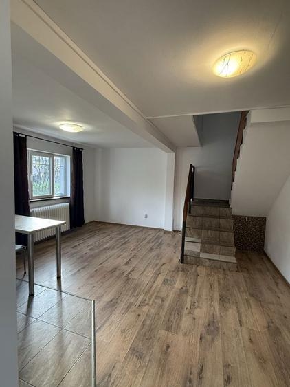 Casa de inchiriat - 8