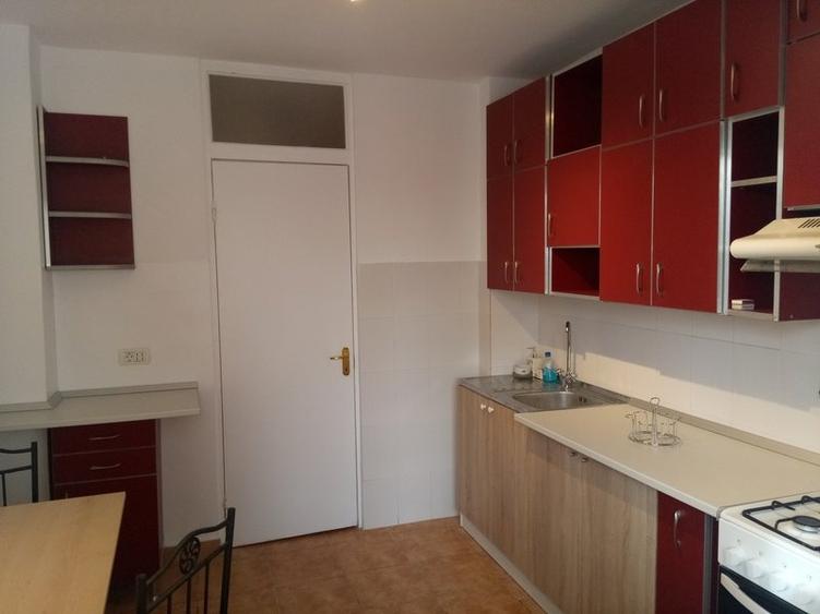 Pipera, OMV, Porche, Renault - 8