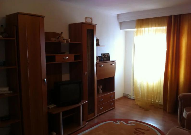 Apartament de inchiriat, 2 camere, ultracentral, pe malul marii, in Constan?a. - 6