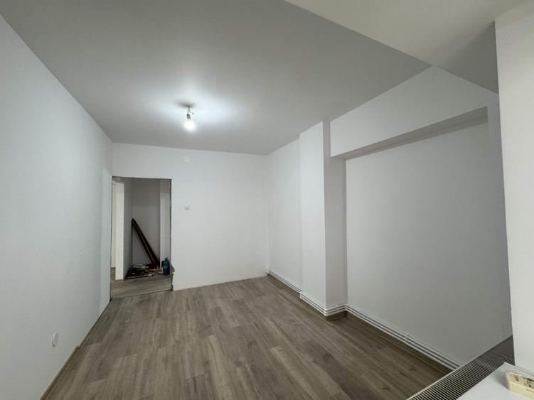 2 cam, 52 mp, ultracentral - UNION, etaj 7, cu lift, renovat - 8