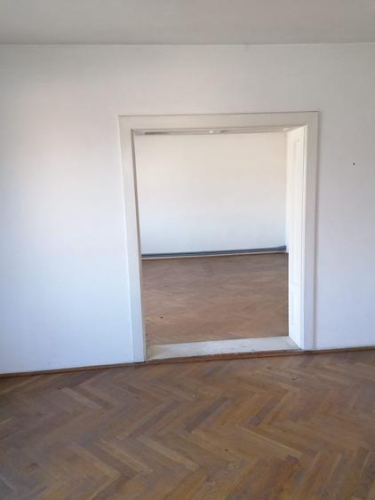 Casa zona Grivitei cu teren de 1000 mp. - 3