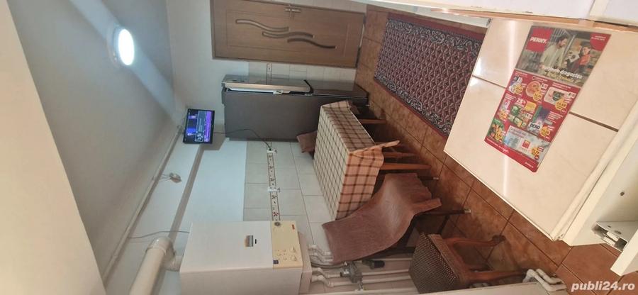 Inchiriez apartament 3 camere - 5